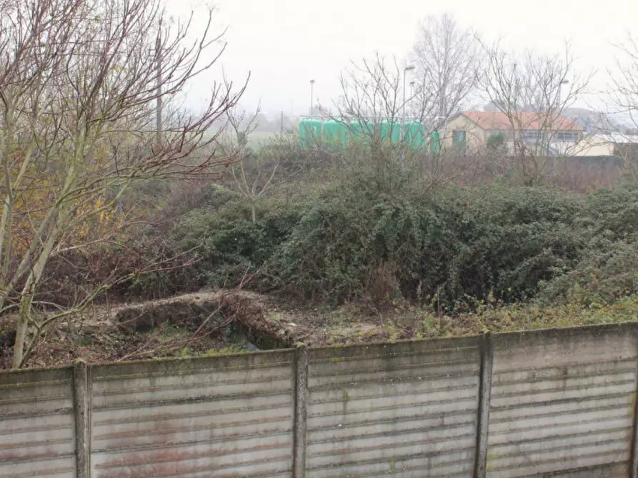 Immagine 7 di Terreno in vendita  in Località Ponte alla Navetta, N. snc a Pontedera