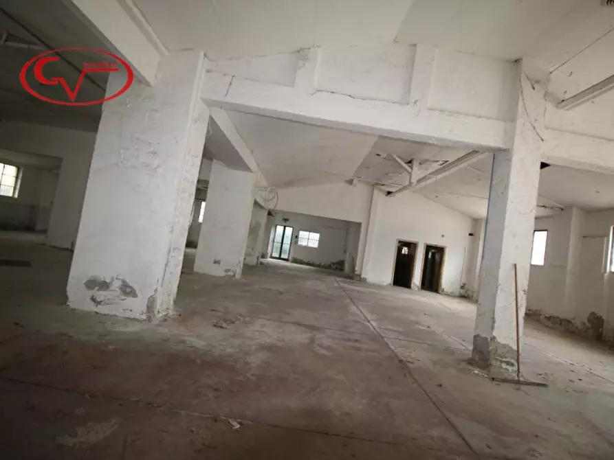 Immagine 9 di Attività commerciale in vendita  in levane a Montevarchi