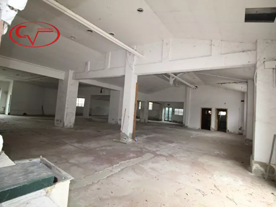 Immagine 12 di Attività commerciale in vendita  in levane a Montevarchi