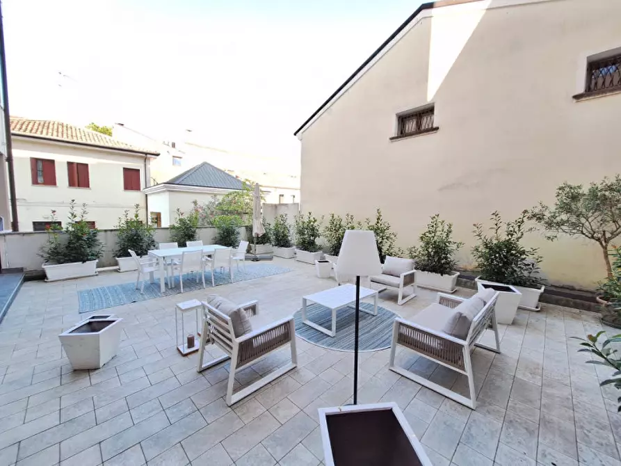 Immagine 25 di Appartamento in vendita  in Via Luigi Boscolo a Rovigo