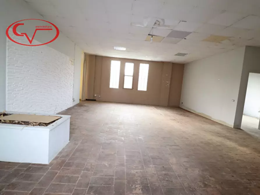 Immagine 12 di Attività commerciale in vendita  in levane a Montevarchi