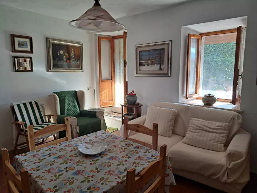 Immagine 3 di Casa indipendente in vendita  in Via Caduti del Monte Caio a Corniglio