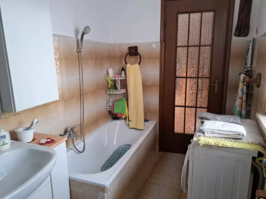 Immagine 6 di Casa indipendente in vendita  in Via Caduti del Monte Caio a Corniglio