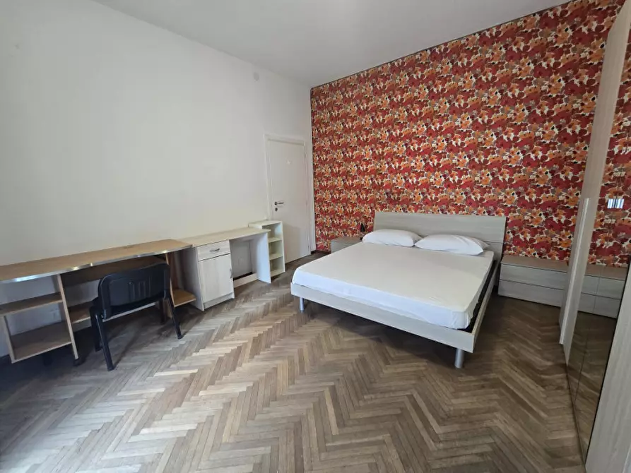 Immagine 9 di Camera in affitto  a Modena