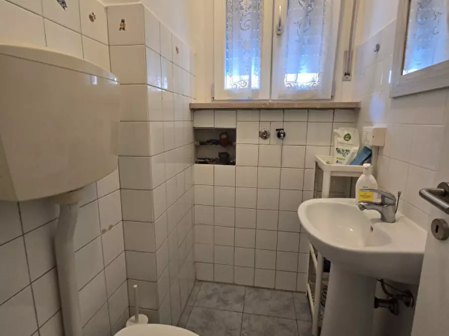 Immagine 16 di Camera in affitto  a Modena