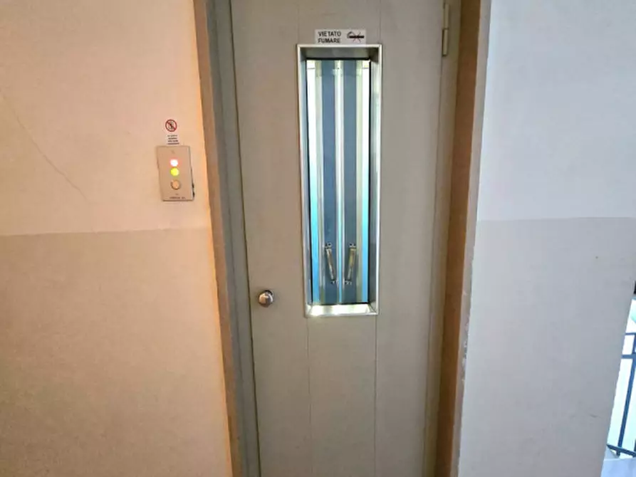 Immagine 8 di Appartamento in vendita  in Piazza Giacomo Matteotti a Grugliasco