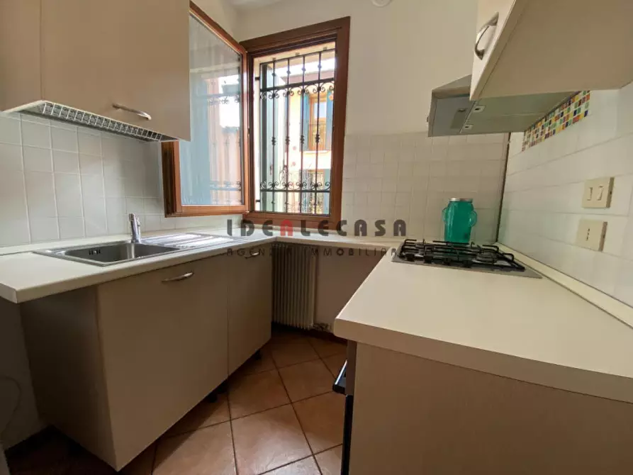 Immagine 6 di Appartamento in vendita  in VIA SETTE MARTIRI a Padova