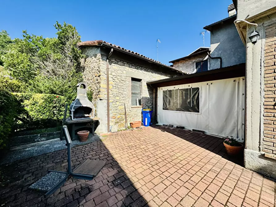 Immagine 2 di Casa indipendente in vendita  in Località Le Ghiare a Corniglio