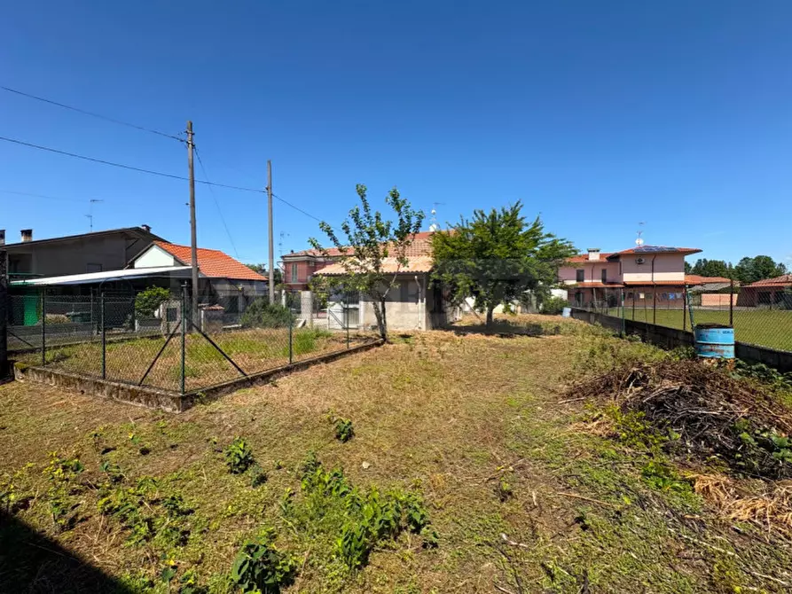 Immagine 19 di Casa indipendente in vendita  in via Piave n° 47 a Dorno