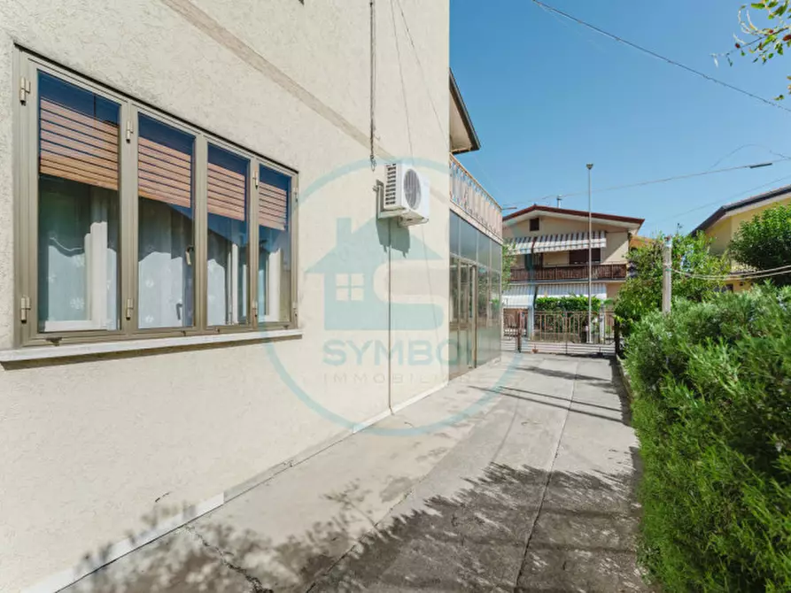 Immagine 33 di Casa indipendente in vendita  in Via Campania a Martellago