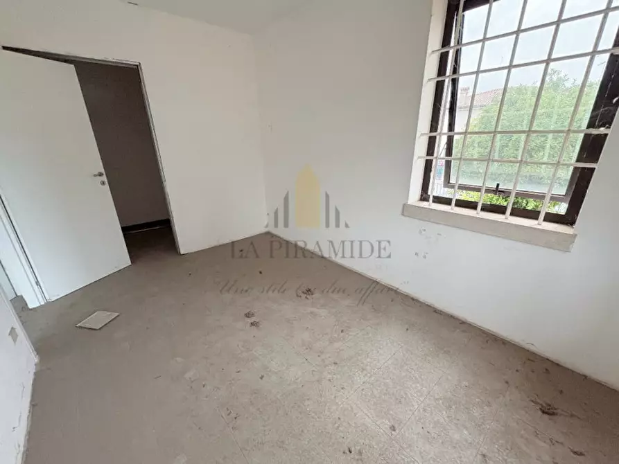 Immagine 5 di Laboratorio in vendita  in RIVADOLMO - BAONE RIF 590 a Baone