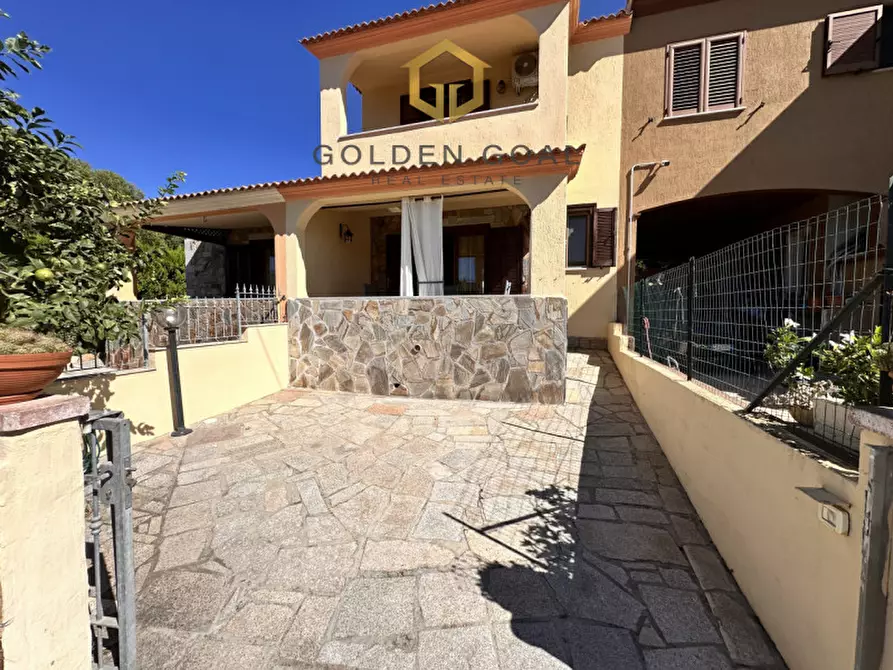 Immagine 1 di Villetta a schiera in vendita  in via petrarca a San Teodoro