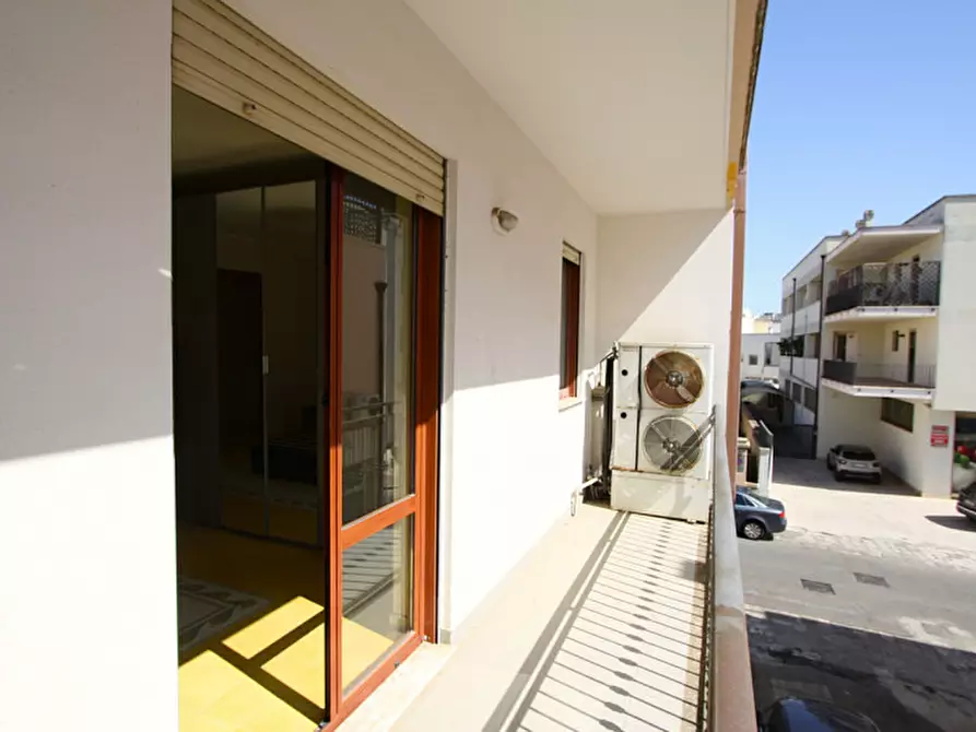 Immagine 4 di Appartamento in vendita  in Via Matino a Casarano