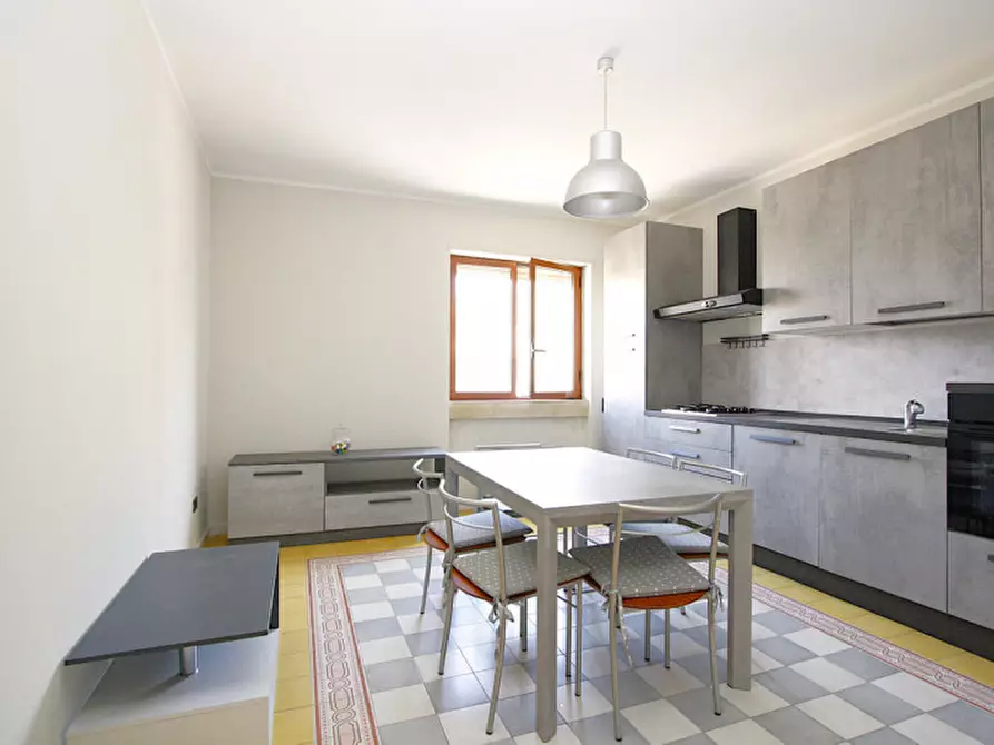 Immagine 12 di Appartamento in vendita  in Via Matino a Casarano