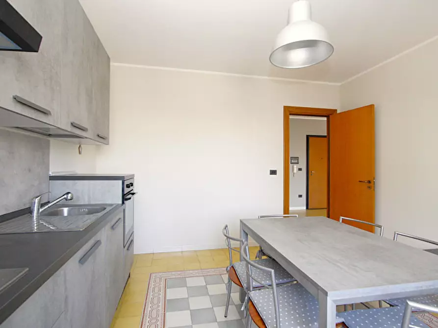 Immagine 17 di Appartamento in vendita  in Via Matino a Casarano