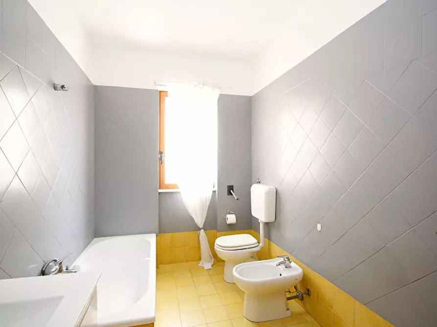 Immagine 24 di Appartamento in vendita  in Via Matino a Casarano