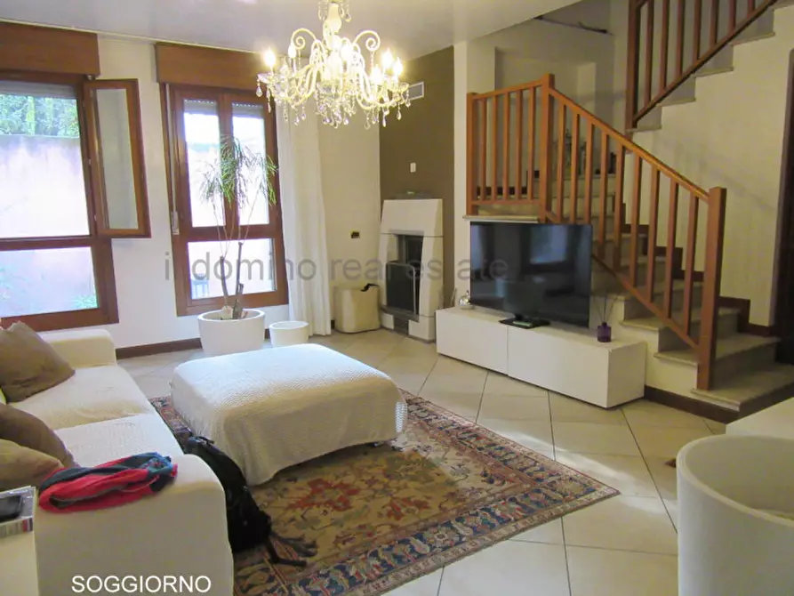 Immagine 2 di Casa trifamiliare in vendita  in Via Chieti a Padova