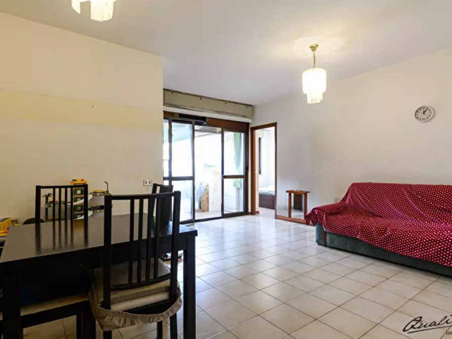 Immagine 3 di Appartamento in vendita  in Via Francesco Sapori 21 a Roma