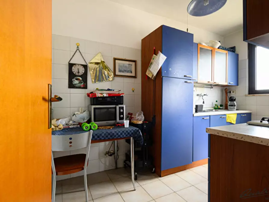 Immagine 5 di Appartamento in vendita  in Via Francesco Sapori 21 a Roma