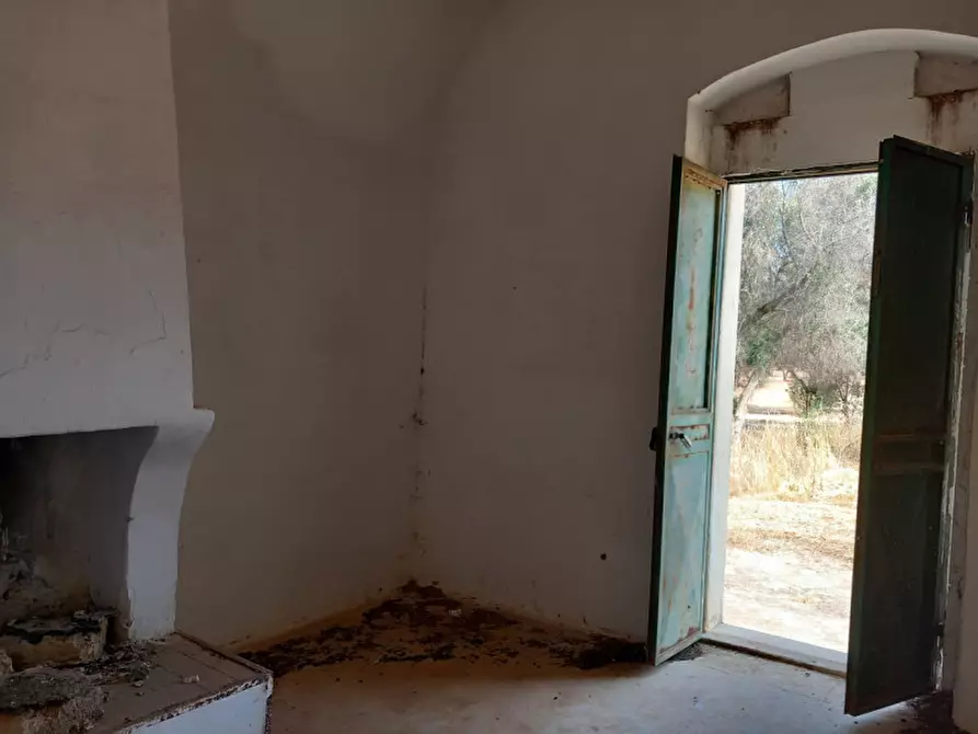 Immagine 55 di Rustico / casale in vendita  in C.da Malpasso a San Vito Dei Normanni