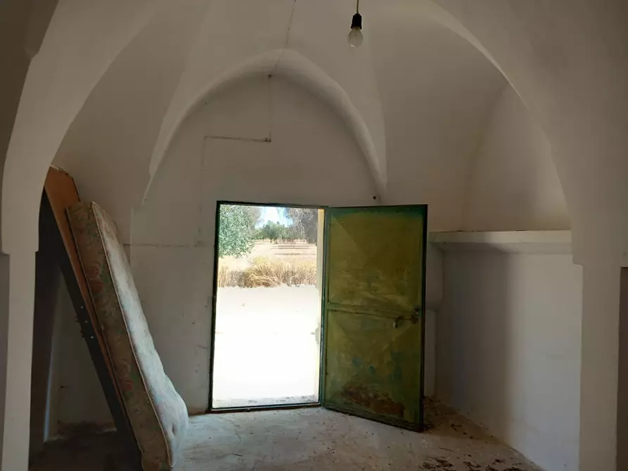 Immagine 61 di Rustico / casale in vendita  in C.da Malpasso a San Vito Dei Normanni