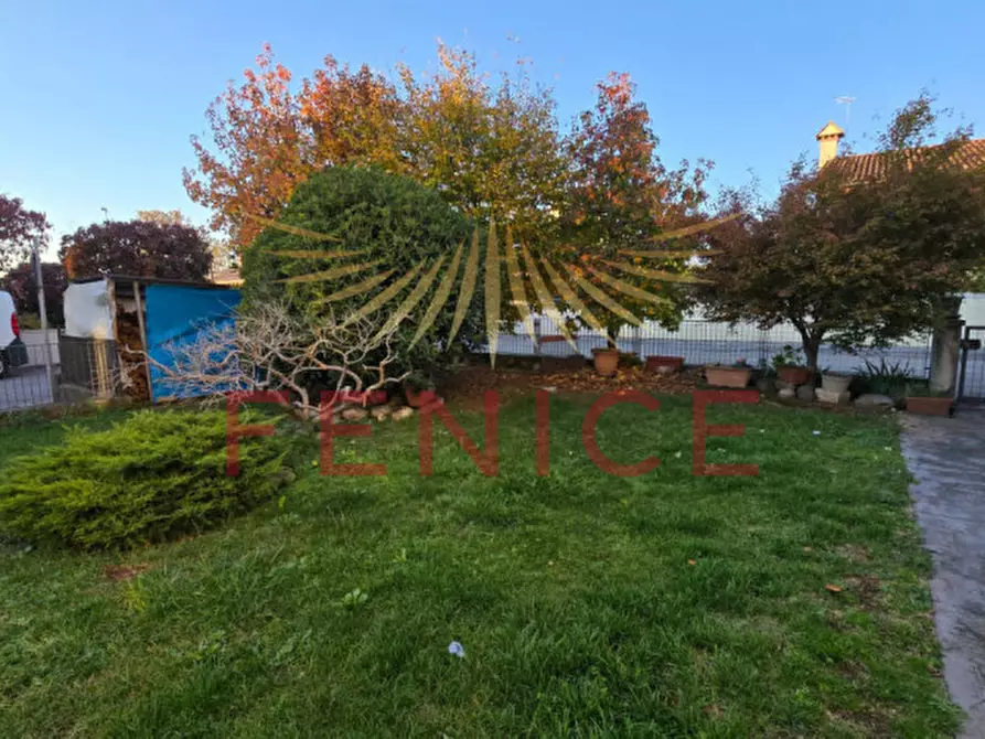 Immagine 30 di Villetta a schiera in vendita  in VIA LOVIGIONI 13 a Altivole