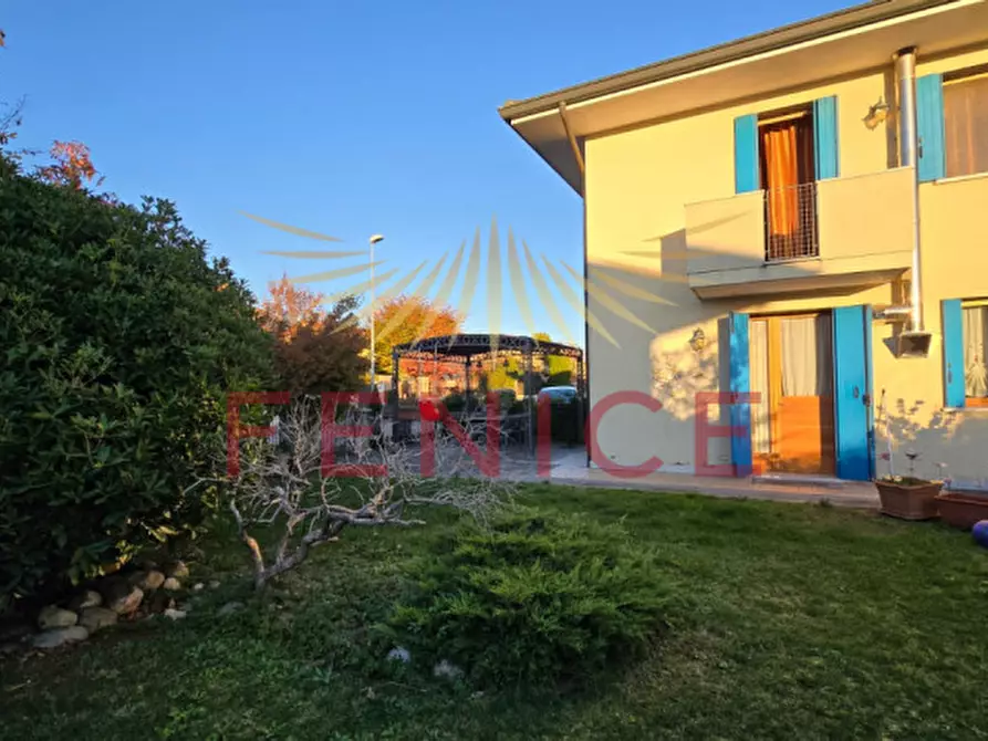 Immagine 36 di Villetta a schiera in vendita  in VIA LOVIGIONI 13 a Altivole