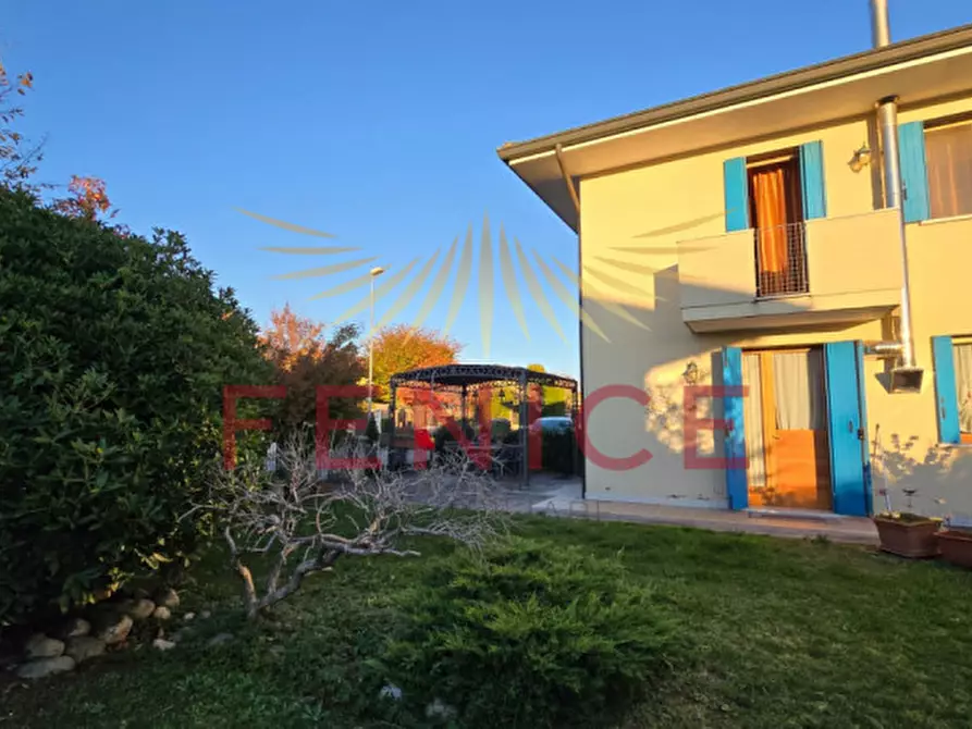 Immagine 37 di Villetta a schiera in vendita  in VIA LOVIGIONI 13 a Altivole