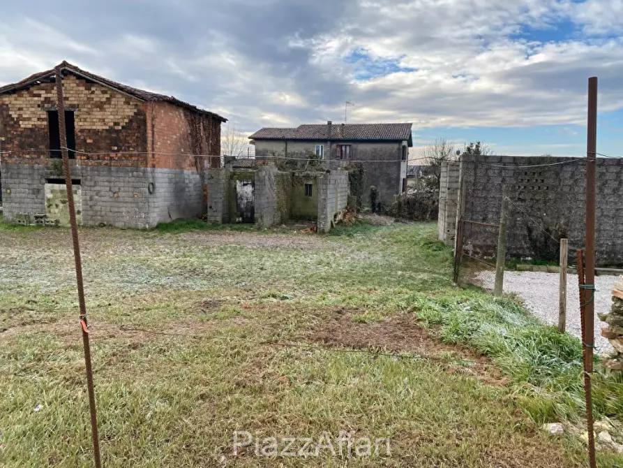 Immagine 7 di Terreno in vendita  in Brugine Via Fiumicello a Brugine