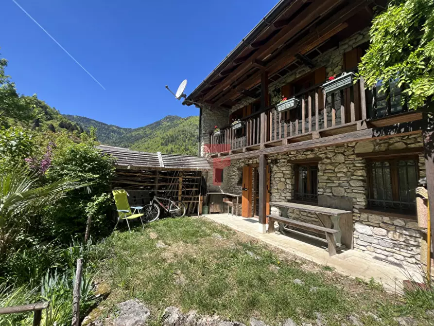 Immagine 2 di Casa bifamiliare in vendita  in Via Val a Lamon