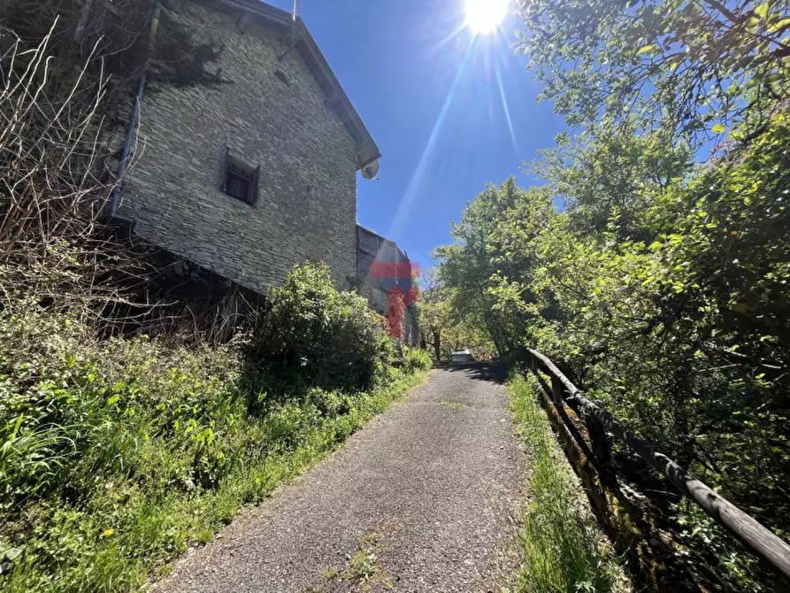 Immagine 4 di Casa bifamiliare in vendita  in Via Val a Lamon