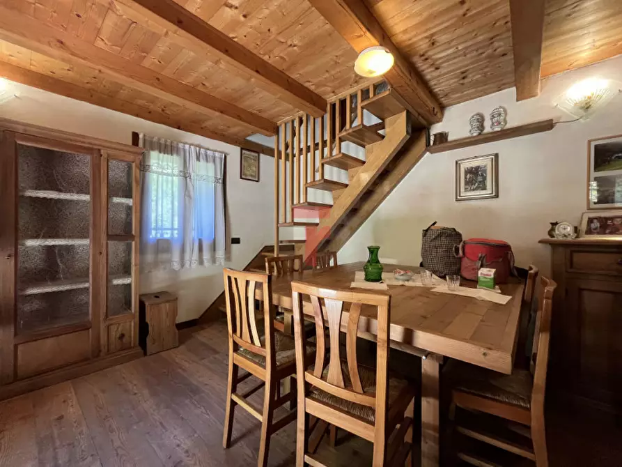 Immagine 7 di Casa bifamiliare in vendita  in Via Val a Lamon