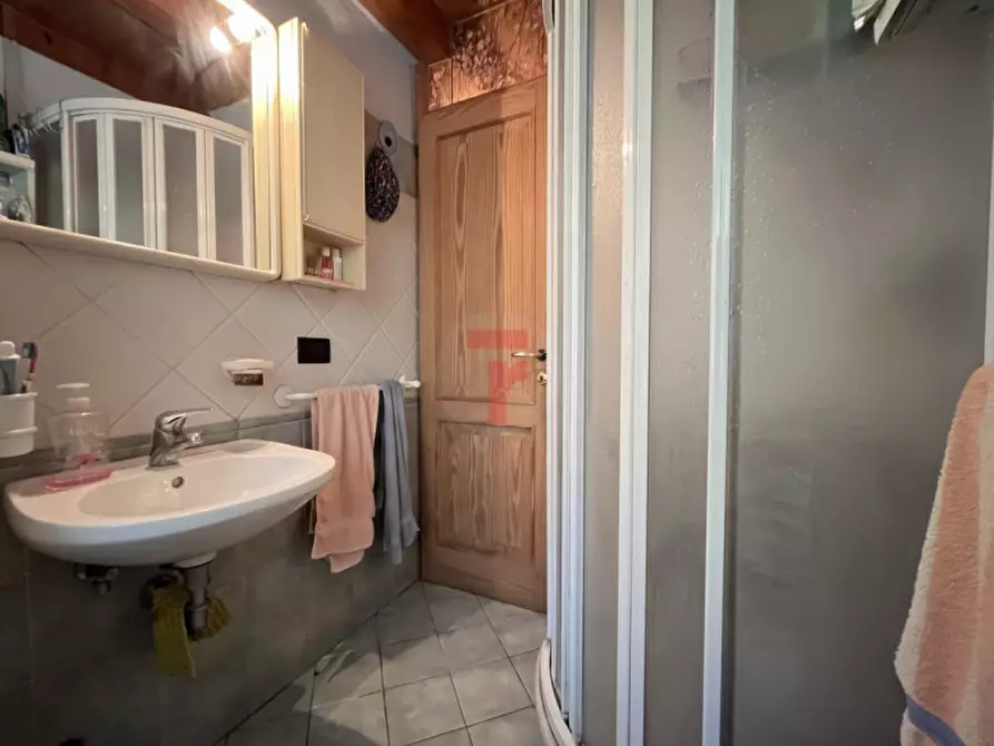 Immagine 15 di Casa bifamiliare in vendita  in Via Val a Lamon