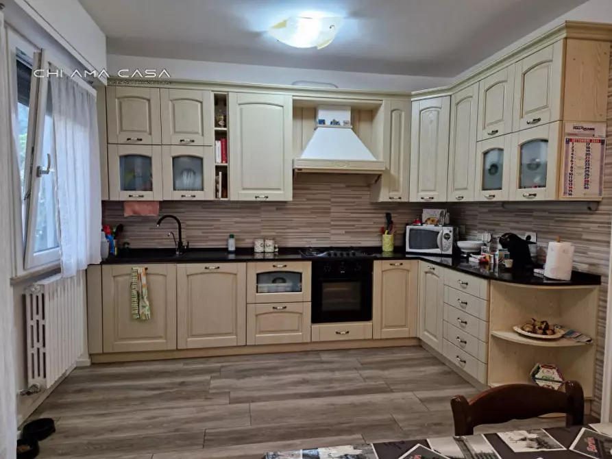 Immagine 2 di Appartamento in vendita  in Via del Rio a Pesaro