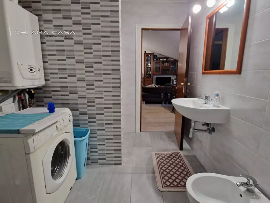 Immagine 35 di Appartamento in vendita  in Via del Rio a Pesaro