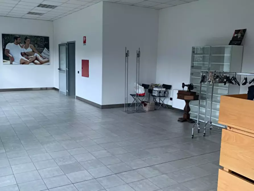 Immagine 8 di Capannone industriale in affitto  in Riviera Francia a Padova