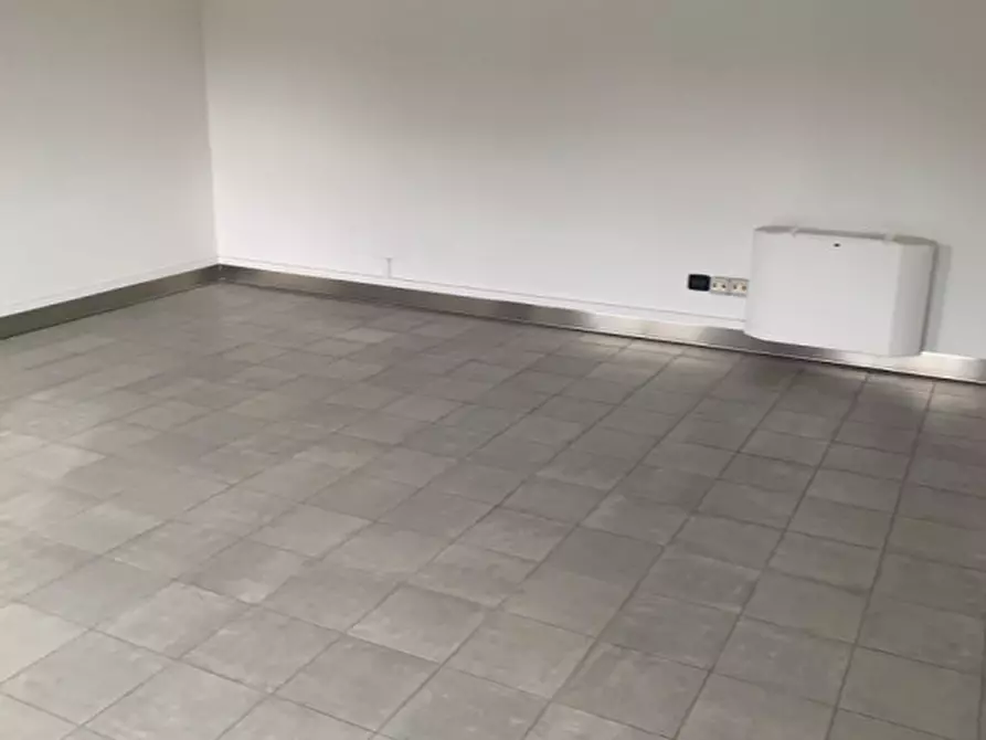 Immagine 9 di Capannone industriale in affitto  in Riviera Francia a Padova