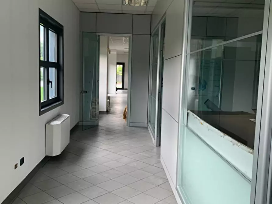 Immagine 15 di Capannone industriale in affitto  in Riviera Francia a Padova