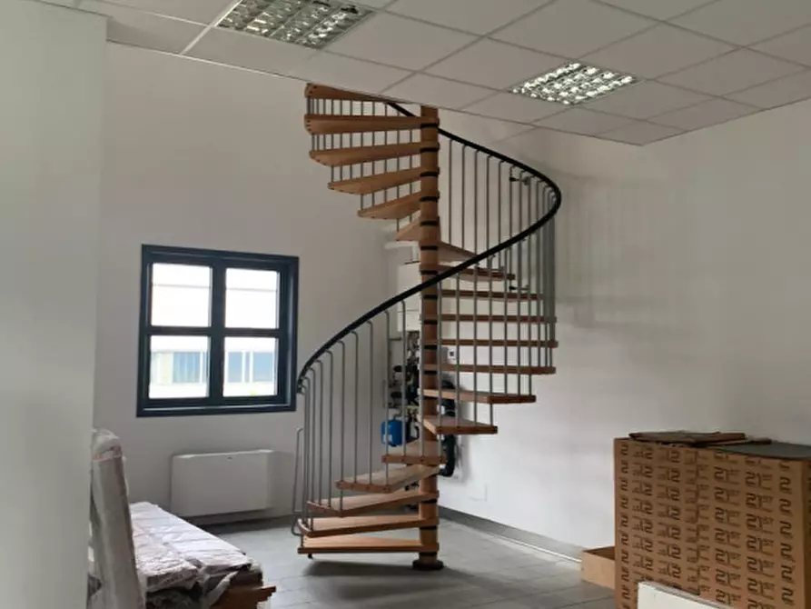 Immagine 18 di Capannone industriale in affitto  in Riviera Francia a Padova