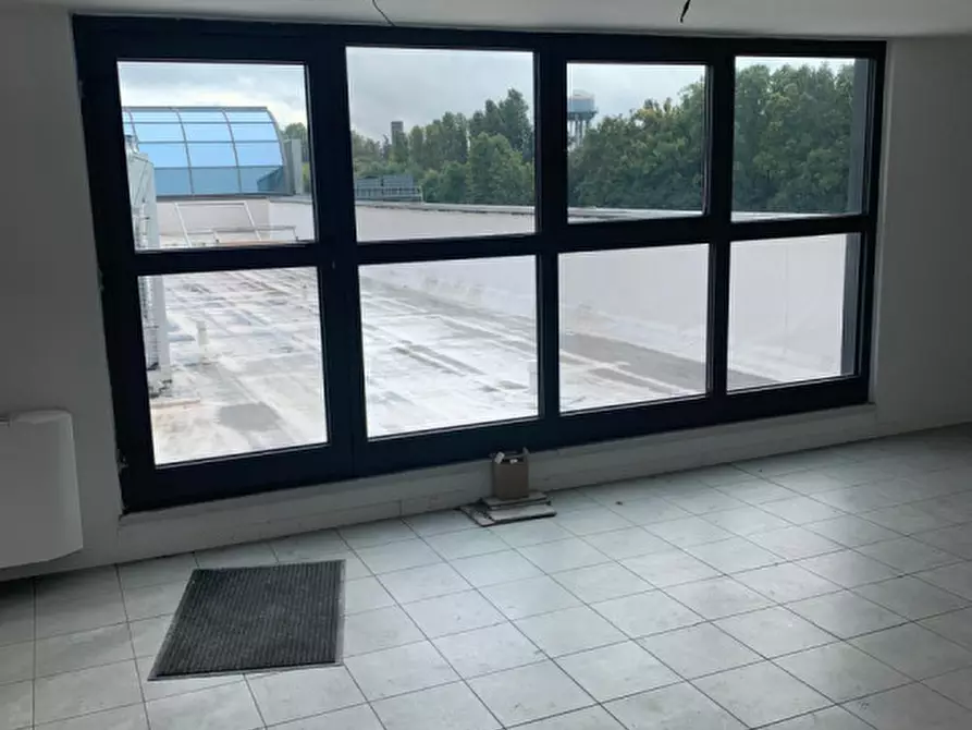 Immagine 21 di Capannone industriale in affitto  in Riviera Francia a Padova