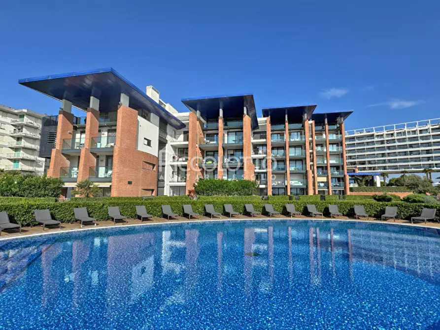 Immagine 4 di Appartamento in vendita  in via Dante Alighieri a Jesolo