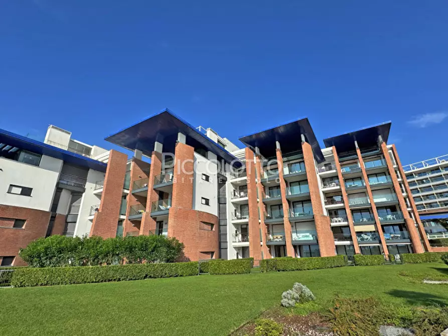 Immagine 5 di Appartamento in vendita  in via Dante Alighieri a Jesolo