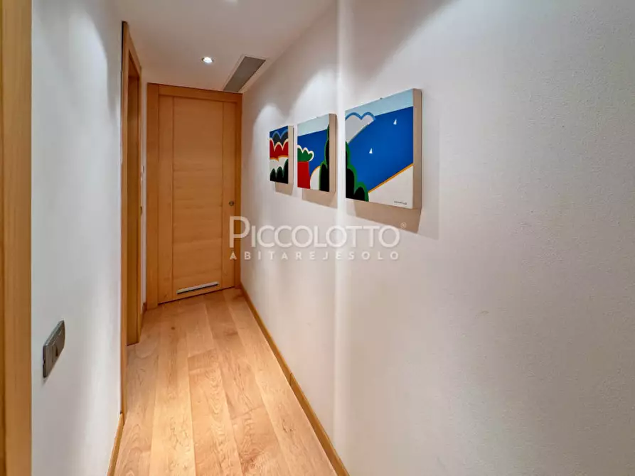 Immagine 11 di Appartamento in vendita  in via Dante Alighieri a Jesolo