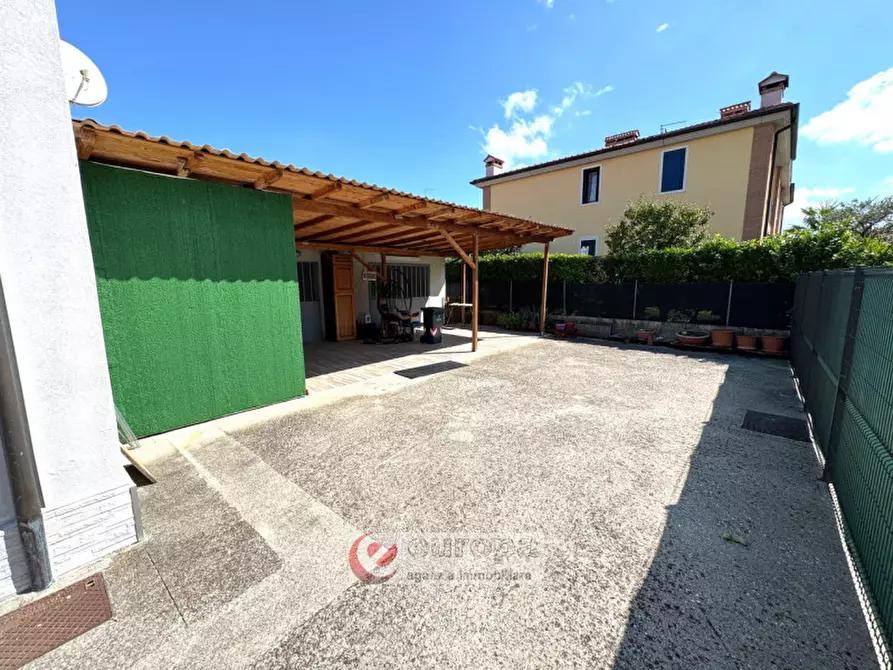 Immagine 5 di Casa indipendente in vendita  in Via Strasilia a Bolzano Vicentino