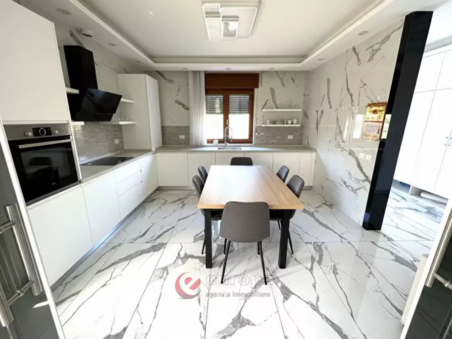 Immagine 13 di Casa indipendente in vendita  in Via Strasilia a Bolzano Vicentino