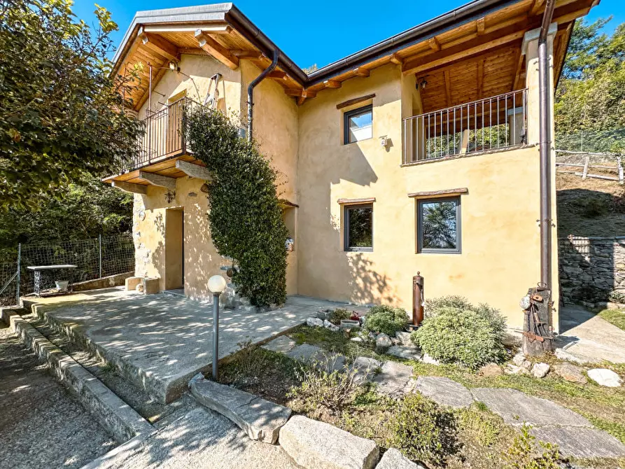 Immagine 1 di Villa in vendita  in via fonte vincesco, 7 a Trarego Viggiona