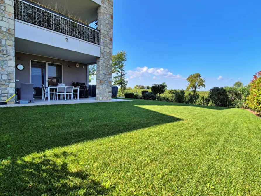Immagine 1 di Appartamento in vendita  in Via Giulio Pastore a Peschiera Del Garda
