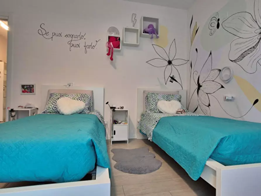 Immagine 7 di Appartamento in vendita  in Via Giulio Pastore a Peschiera Del Garda