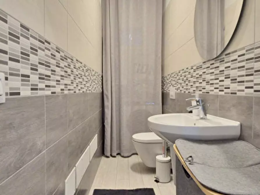 Immagine 13 di Appartamento in vendita  in Via Giulio Pastore a Peschiera Del Garda