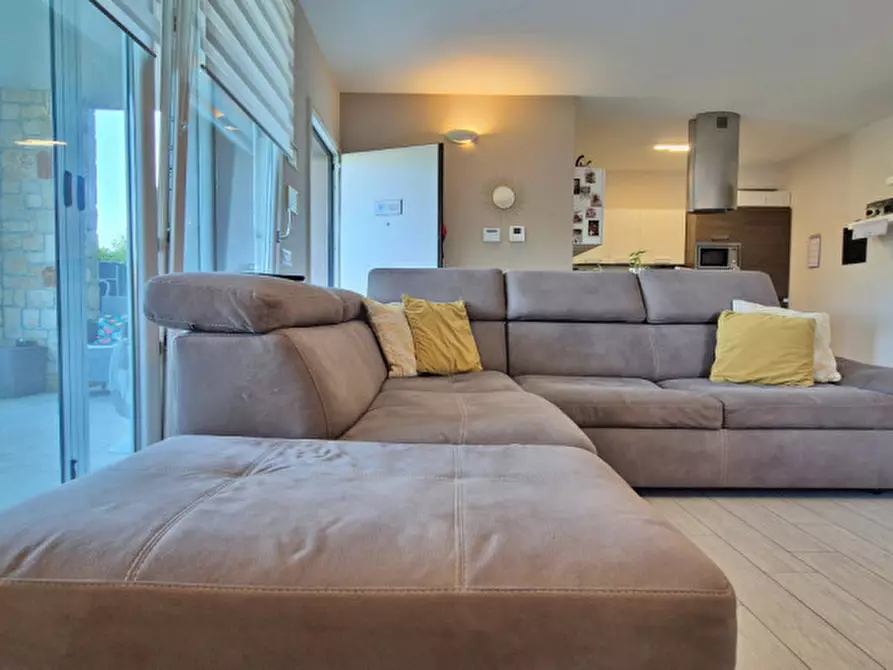 Immagine 23 di Appartamento in vendita  in Via Giulio Pastore a Peschiera Del Garda